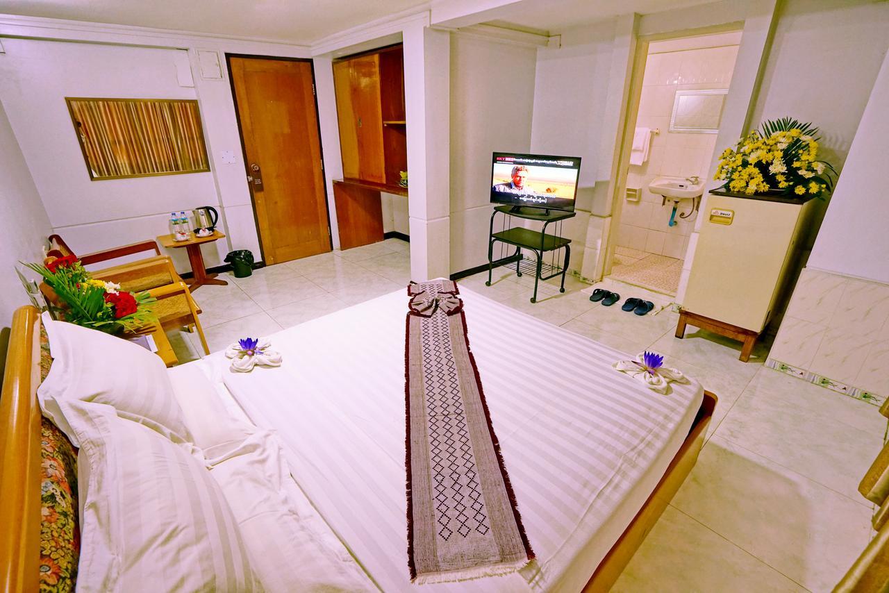 Taim Phyu Hotel Mandalay Exterior photo